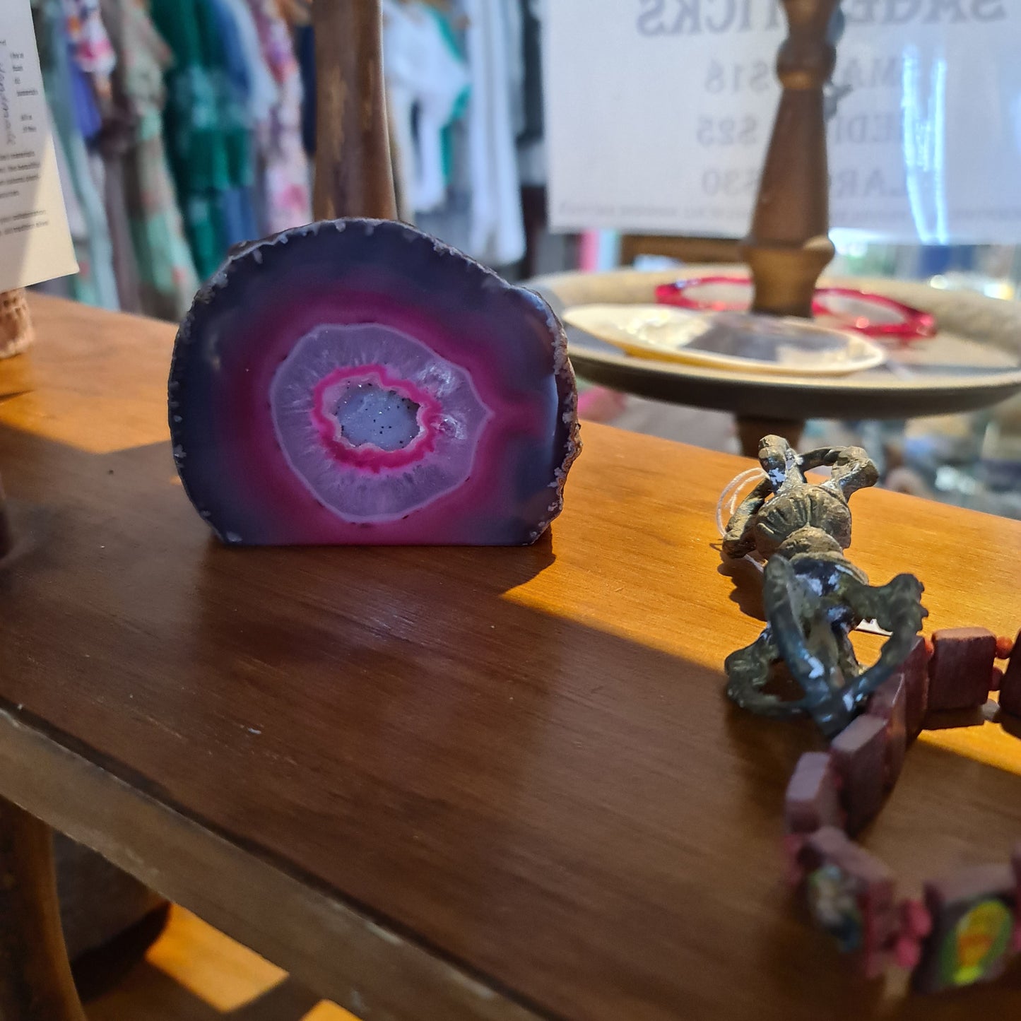 Agate - Geodes, Bookends & Slices
