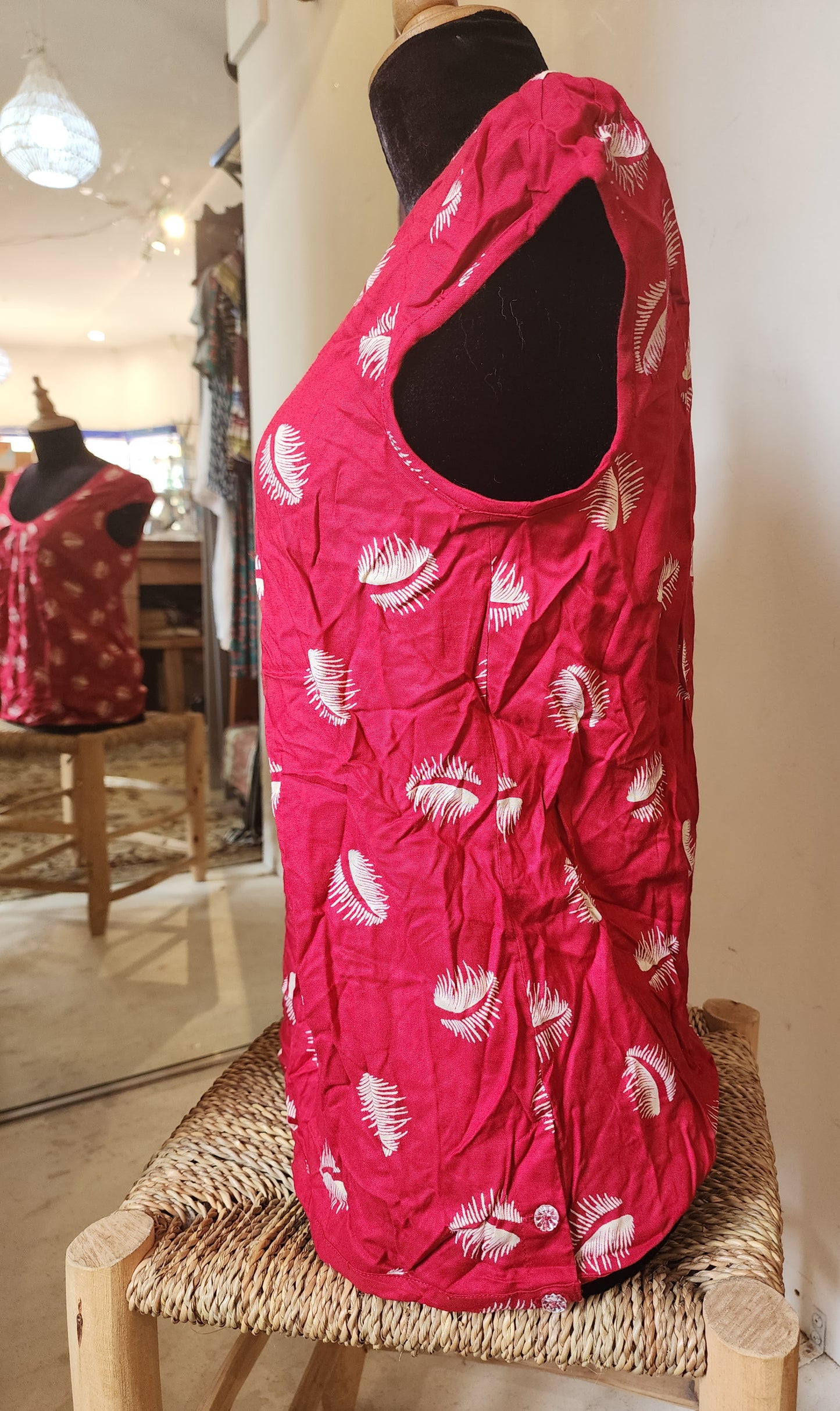 Rosie Tee in Raspberry Feather print UK 12 by Emily and Fin LAST ONE!