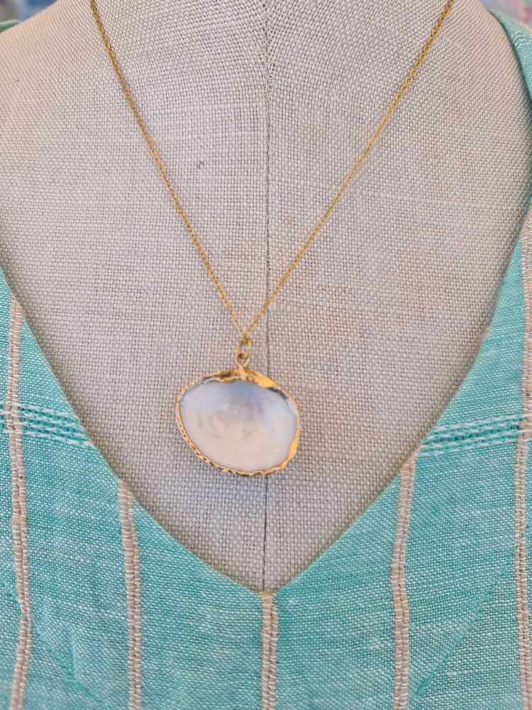 Venus Clam Shell Necklace with gold diped edges & Chain